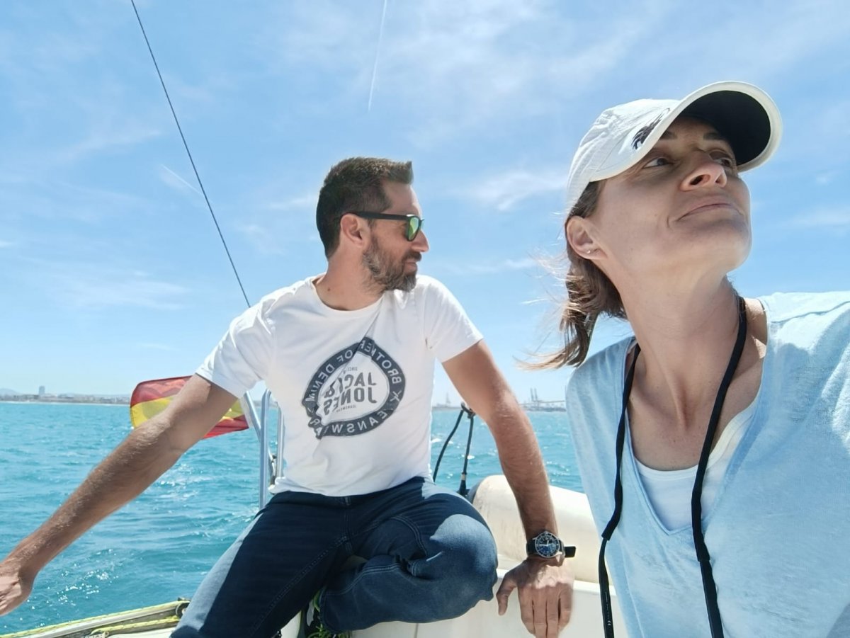 Learn to sail a yacht