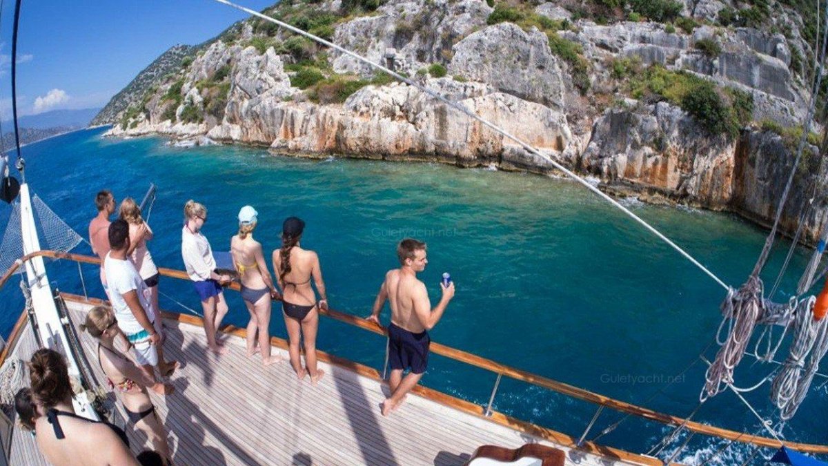 Noleggio di cabina di lusso in yacht per le isole Dodecannesi da Kos