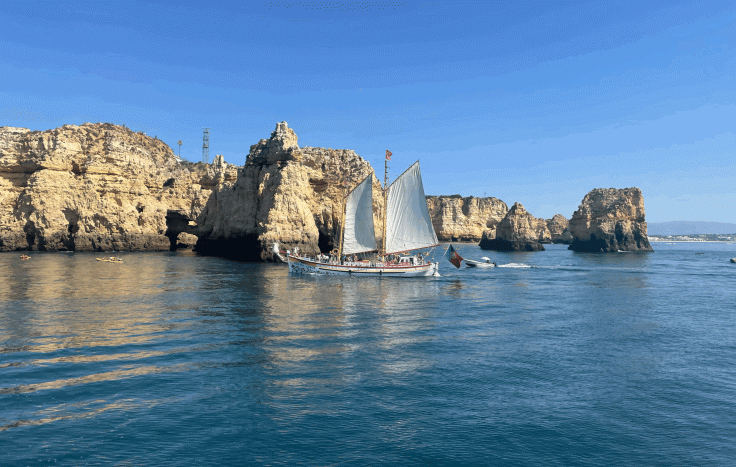 Navigando intorno all'Algarve