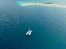 Entdecken Sie die Naturwunder von Sansibar und Pemba auf einer Katamaran-Kreuzfahrt