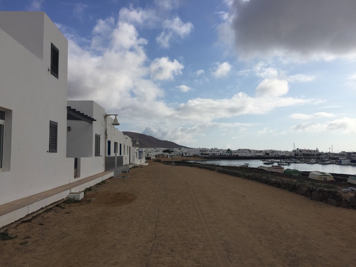 Explore Lanzarote and La Graciosa by Boat