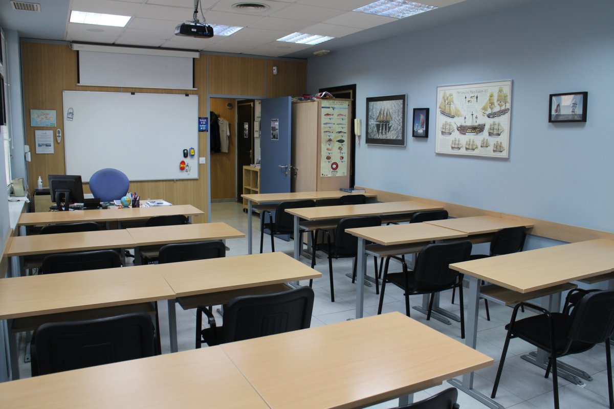 Corso di Formazione di Base in Sicurezza Marittima a Siviglia