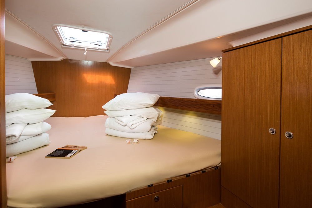 Bavaria Yachts - 2 baths
