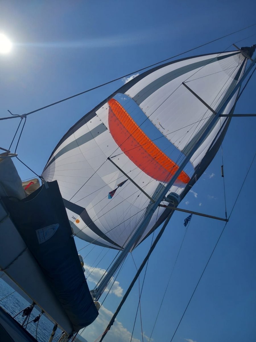 Discover picturesque bays and harbors on your sailing adventure