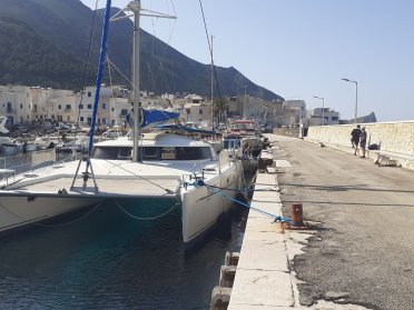 From Sifnos to Athens mile building on my catamaran