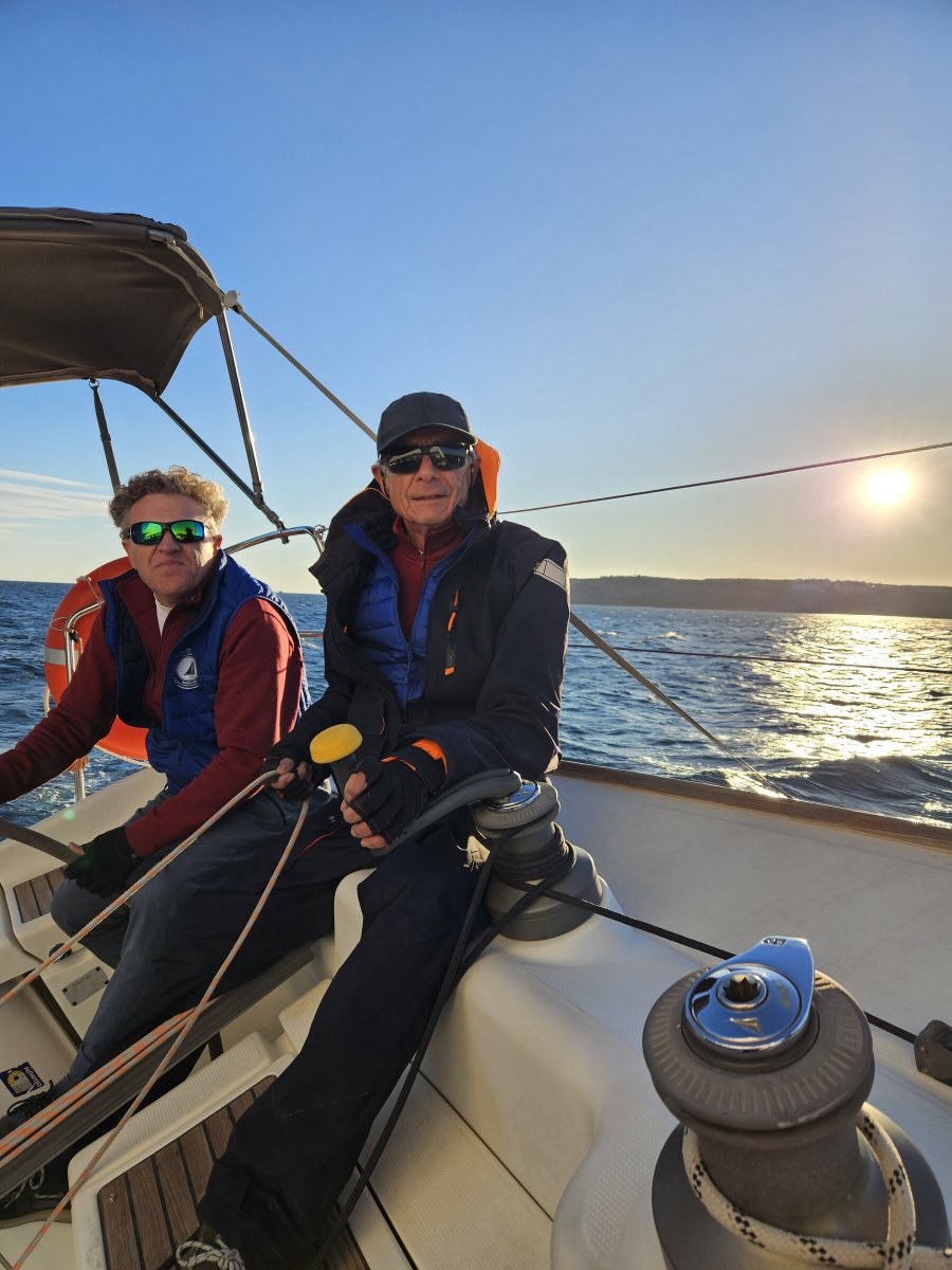 Learn to sail with gennaker in Alicante.