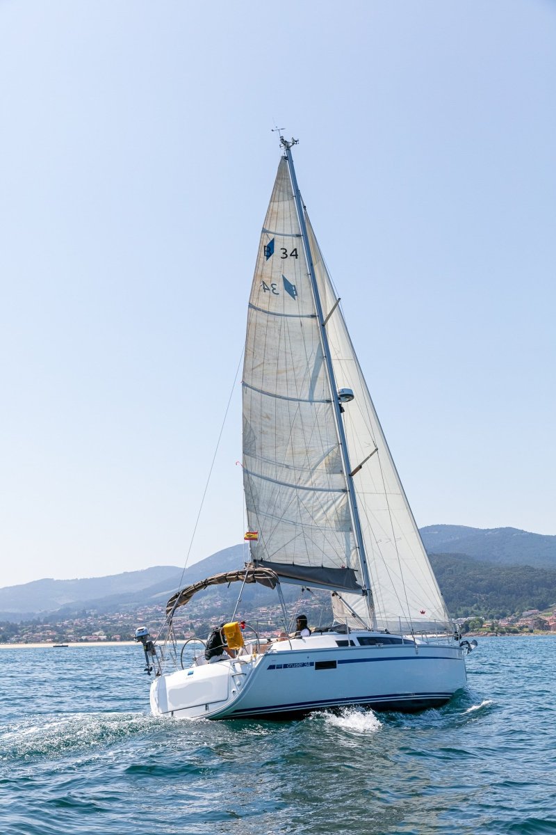 Excursión en velero por las Islas Cíes