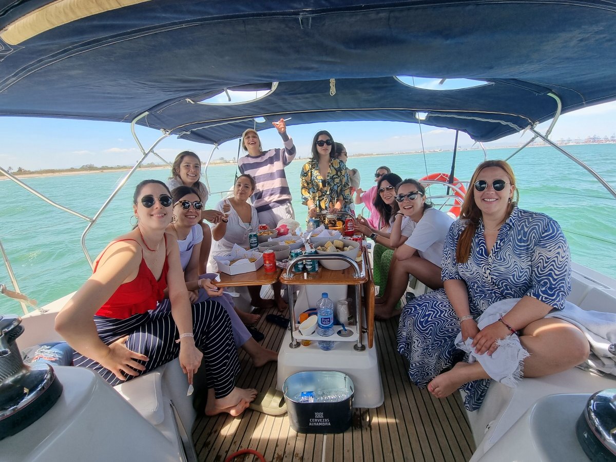 Avventure in mare a bordo di una barca a vela di 49 piedi