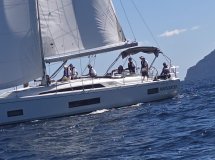 Segelkurs auf Kreuzfahrt im Maddalena-Park, autonome Navigation