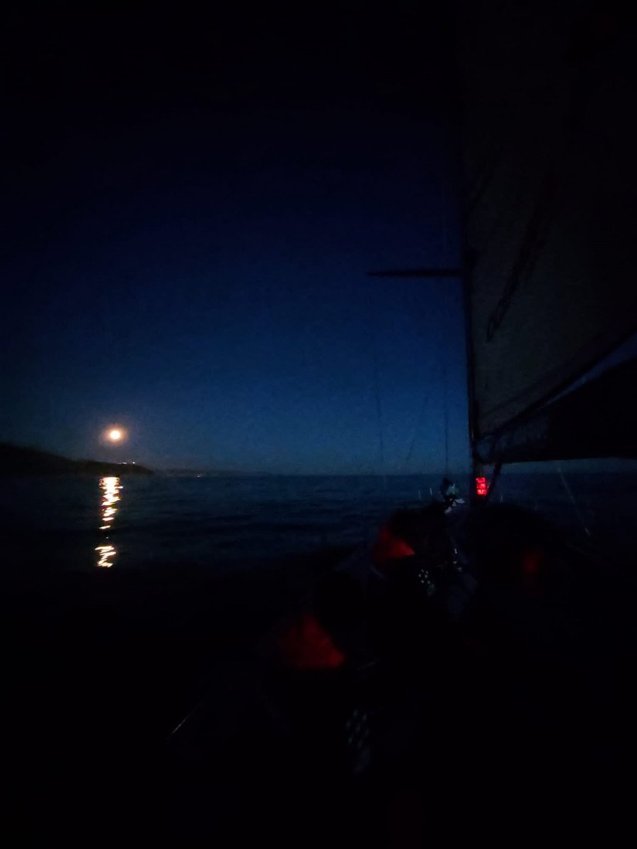 Experimenta la emoción de navegar de noche