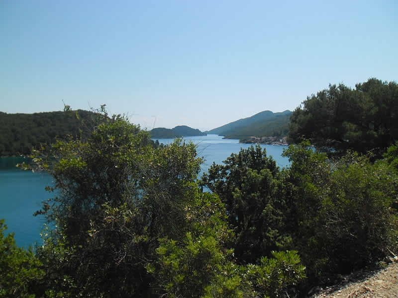 Navigando tra le isole della Croazia.