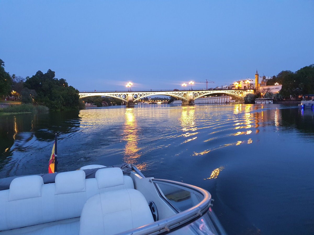 Esplora il Guadalquivir in barca