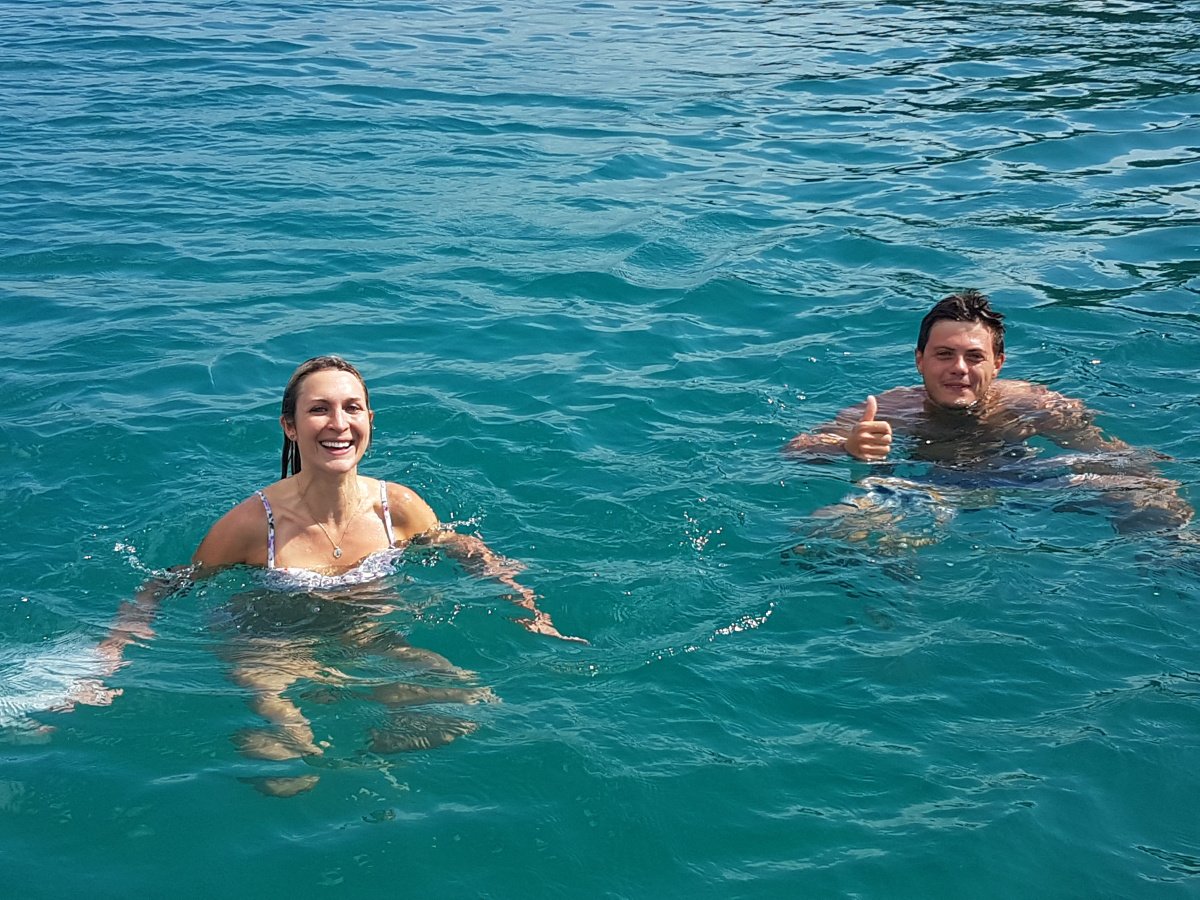 Esplora le acque cristalline e le viste meravigliose delle Isole della Baia