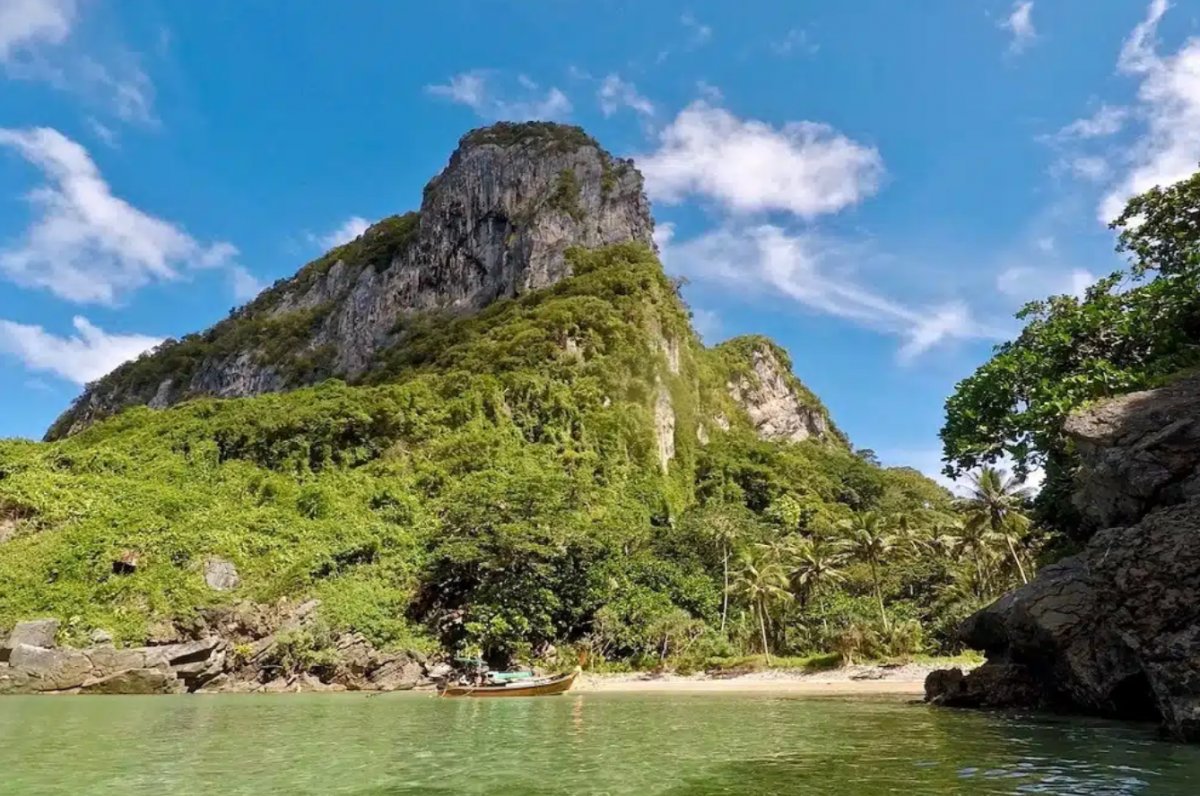 Segelboot-Navigationsreise in Thailand – Abenteuer im Tropen