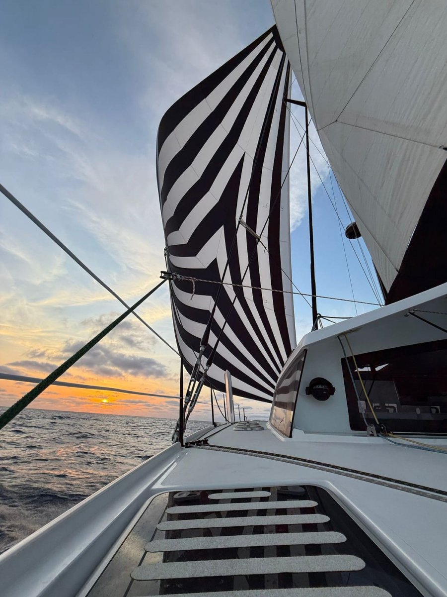 Mediterranean crossing in 4 stages: boat trip from Gibraltar to Lavrio