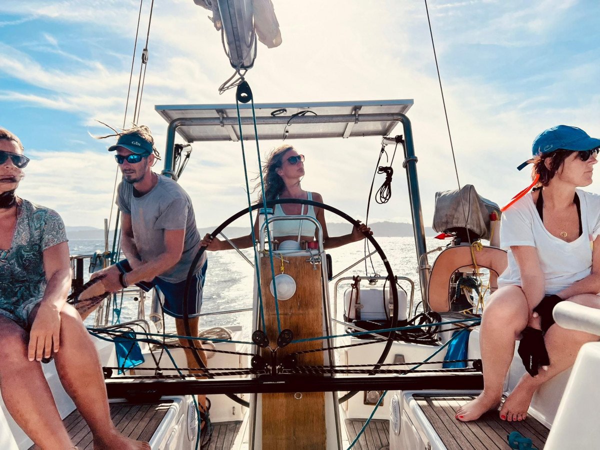 Descubra el encanto de navegar entre el norte de Cerdeña y Córcega