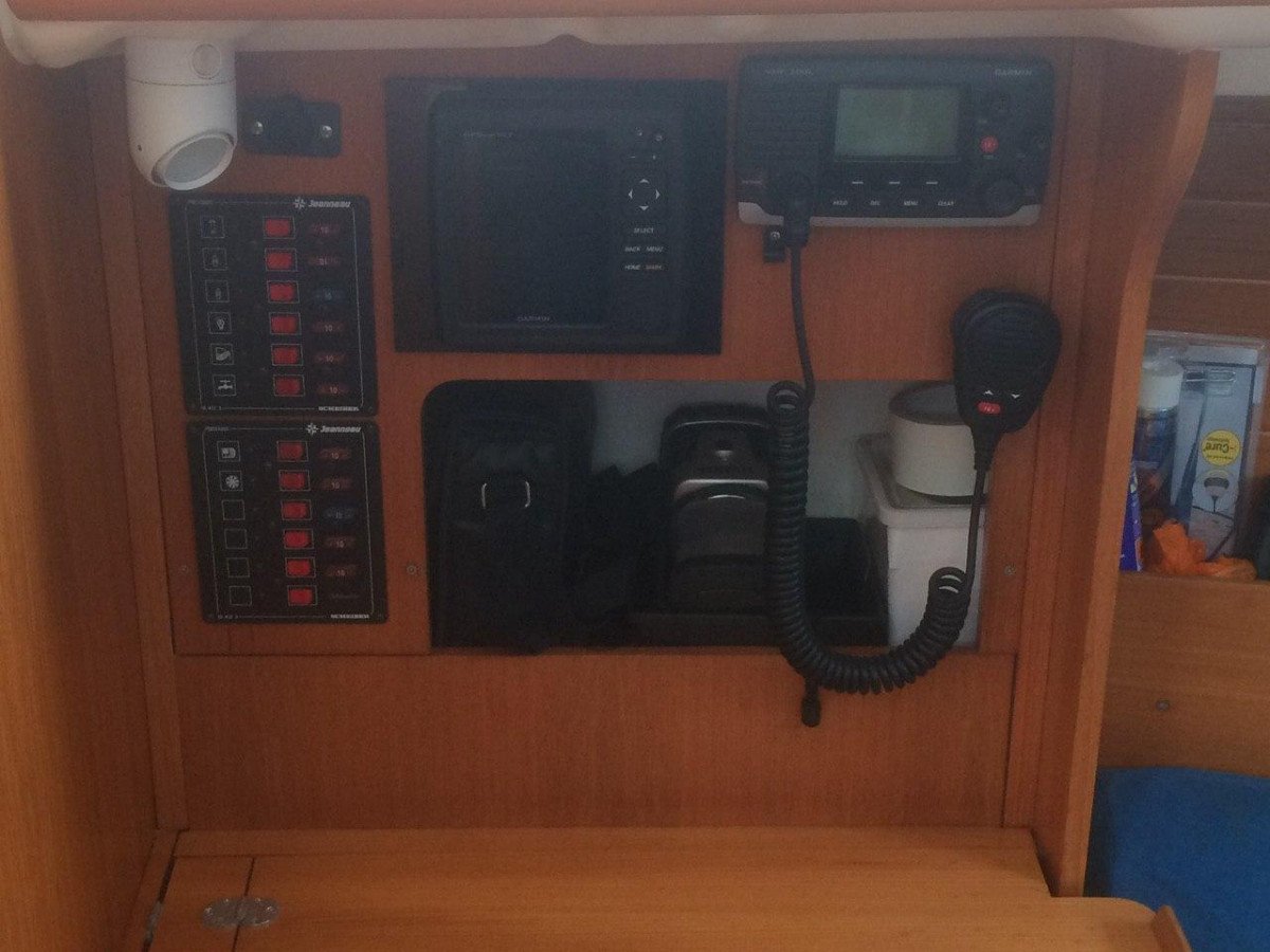 Naviga lungo la costa asturiana con un veliero senza skipper