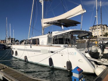 Puesta de sol en catamarán por la bahía de Santander