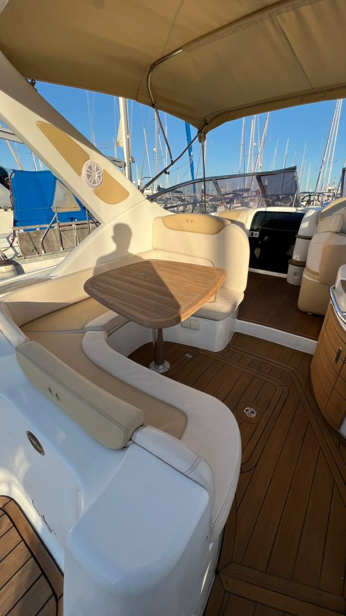 Cranchi - 1 {{i18n.baths}}