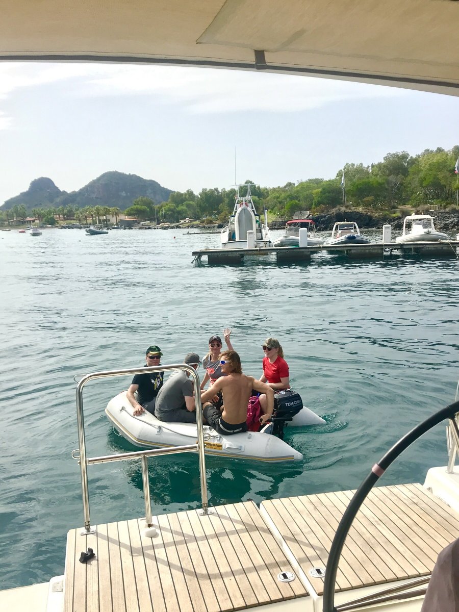 Discover the Aeolian Islands on a boat and on the mountains