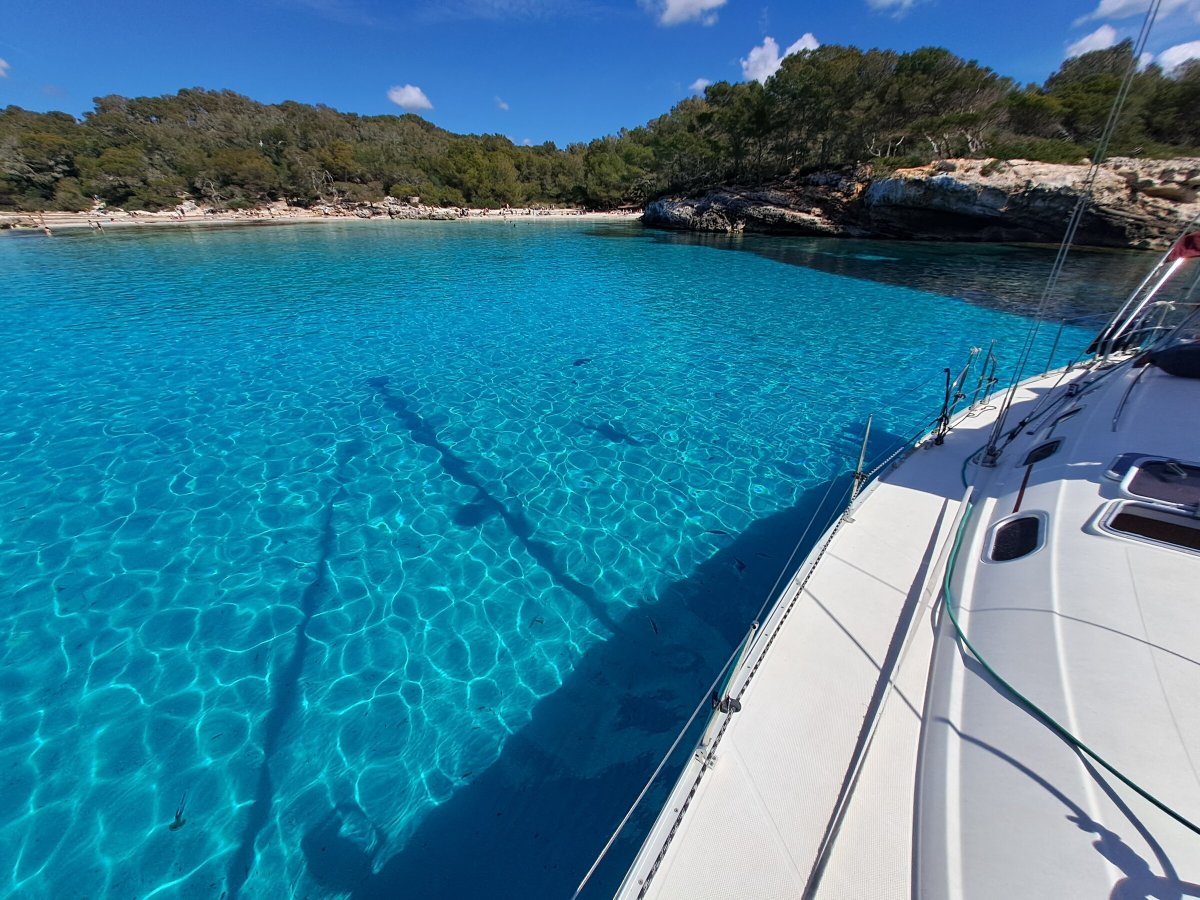 Curso de apnea con instructor profesional en el mar, viaje de Barcelona a Menorca