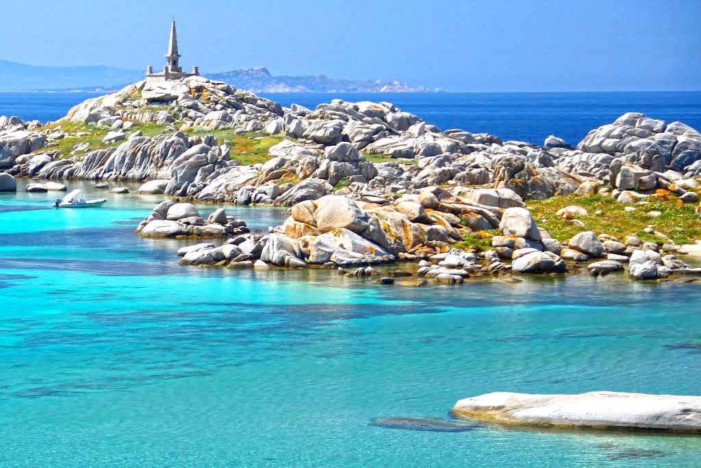 vacaciones en velero Córcega y Cerdeña