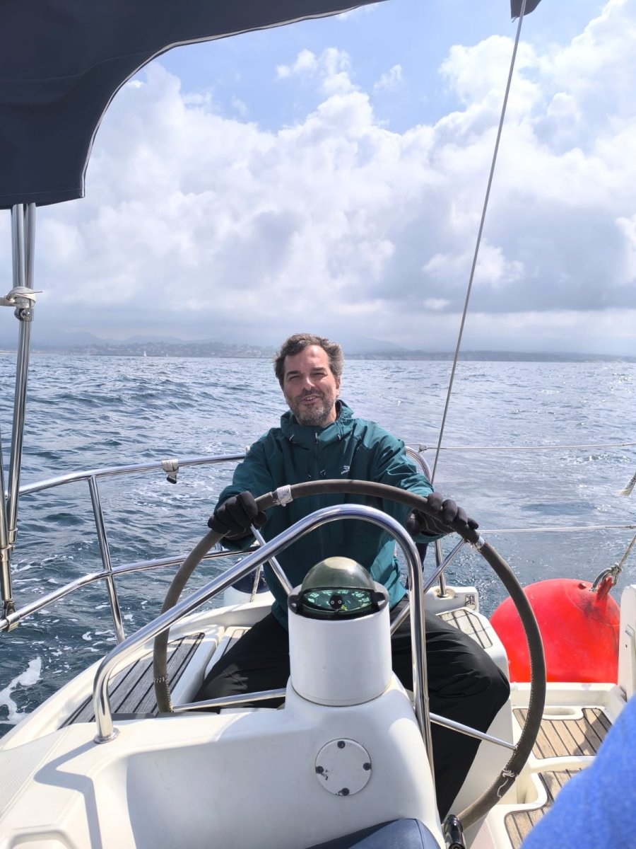 Boat pastimes on the Getxo coast