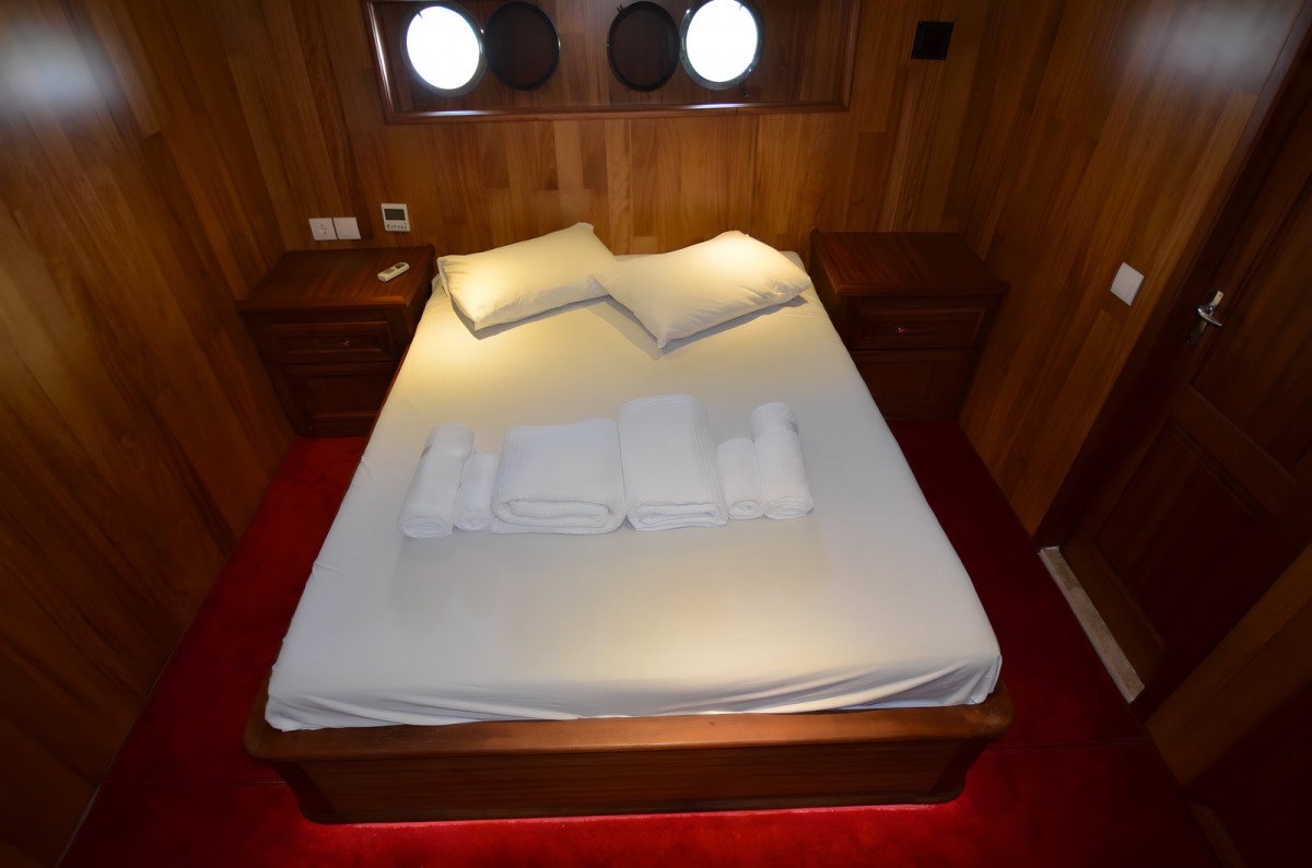 Week Sailing on a Turkish gulet: Fethiye-Kekova-Fethiye