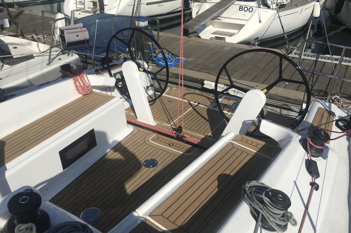 725AC3A6-DC25-4B69-B7CC-51EA0C9AE0E4