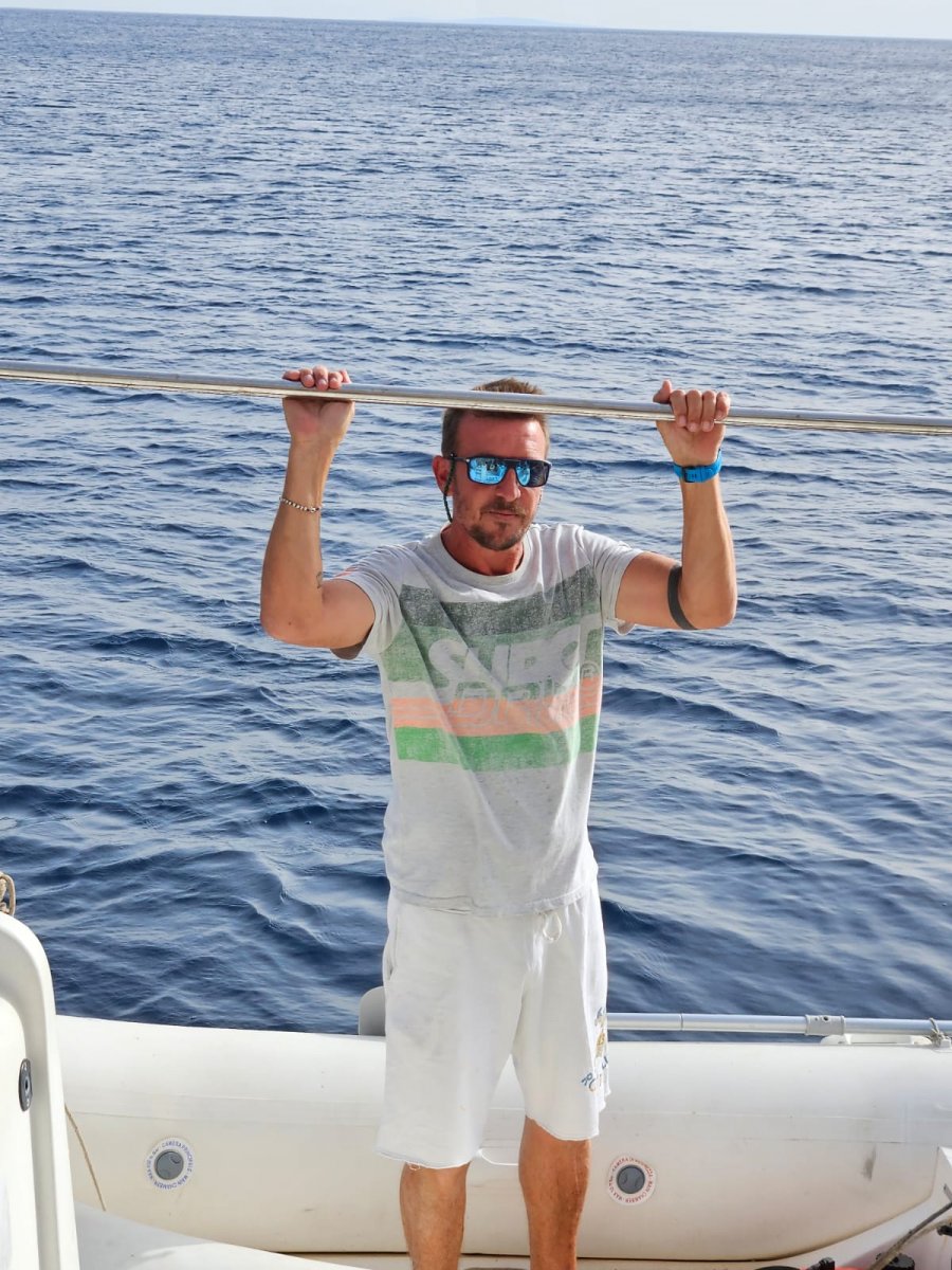 Cyclades Cruise: Uncover Greek Island Gems