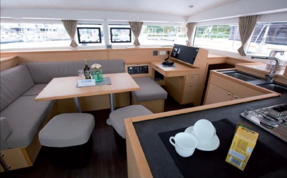 alquiler-catamaran-marbella