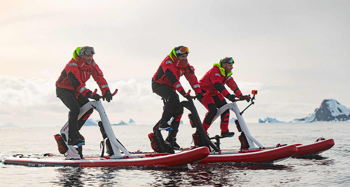 Attività di kayak al Circolo Polare Antartico