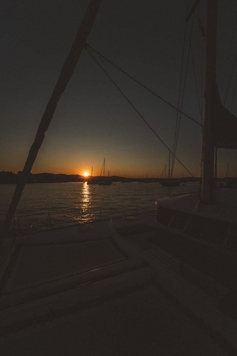 Sailing towards the final destination in the Atlantic