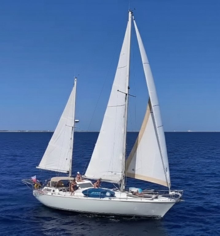 High-seas navigation course