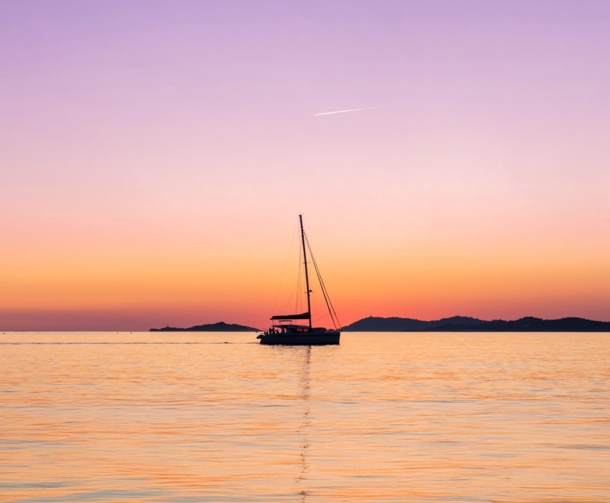 Boat journey through the Mediterranean in a flotilla from Malta to Cagliari