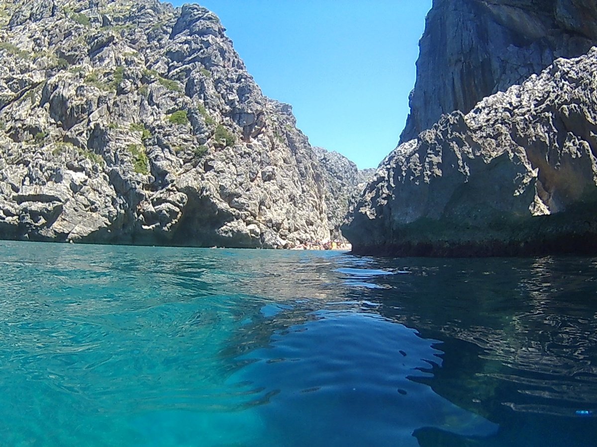 vacation boat cabrera