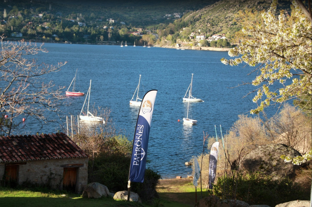 viajes en velero burguillo