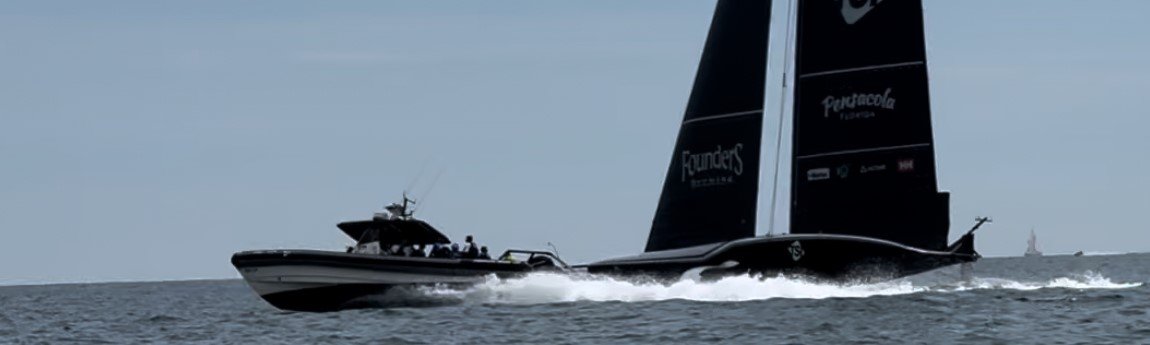 Disfruta de las vistas de Barcelona desde un velero