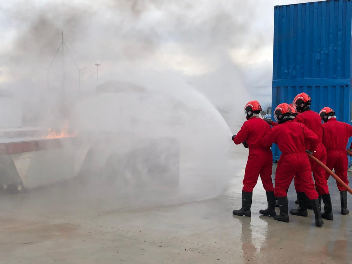 Aggiornamento Ridotto di Formazione di Base sulla Sicurezza Marittima a Barcellona