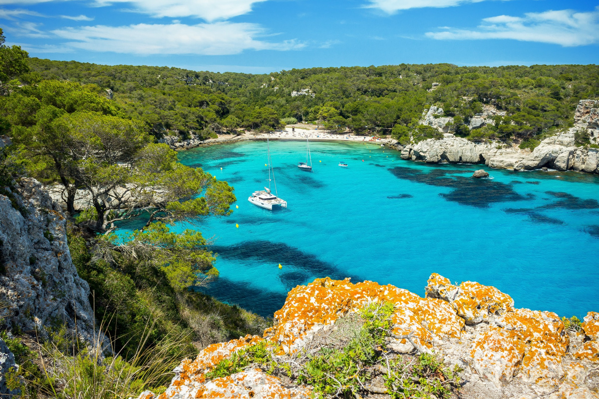 Segeln im Mittelmeer: Entdecken Sie Korsika, Sardinien, Cabrera, Formentera und Denia