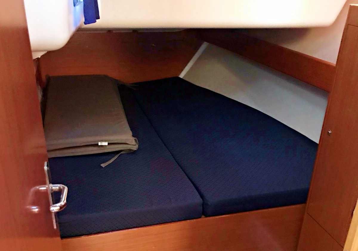 Velero - Bénéteau - 9 personas