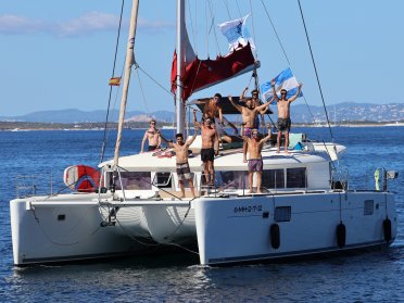 Crossing from Ibiza to Castellón aboard a catamaran