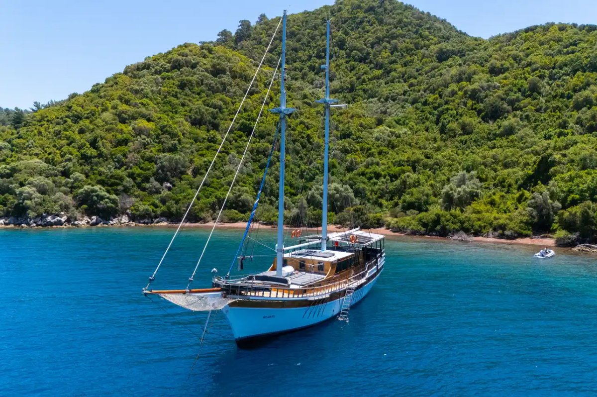 Day of relaxation yacht charter in Dodecanese Islands