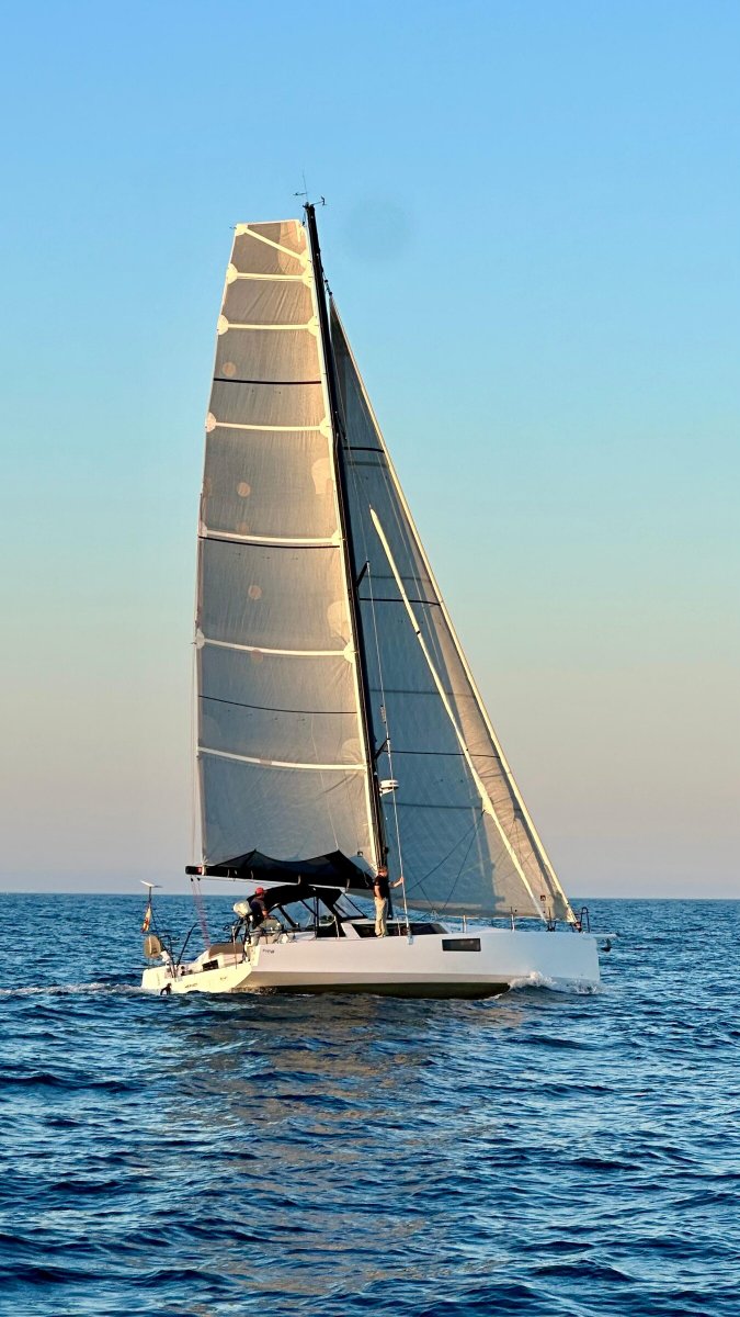 Boat trip and sailing course in Isla Canela