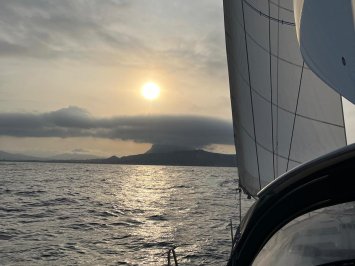 Conoce Melilla desde Valencia en travesías largas