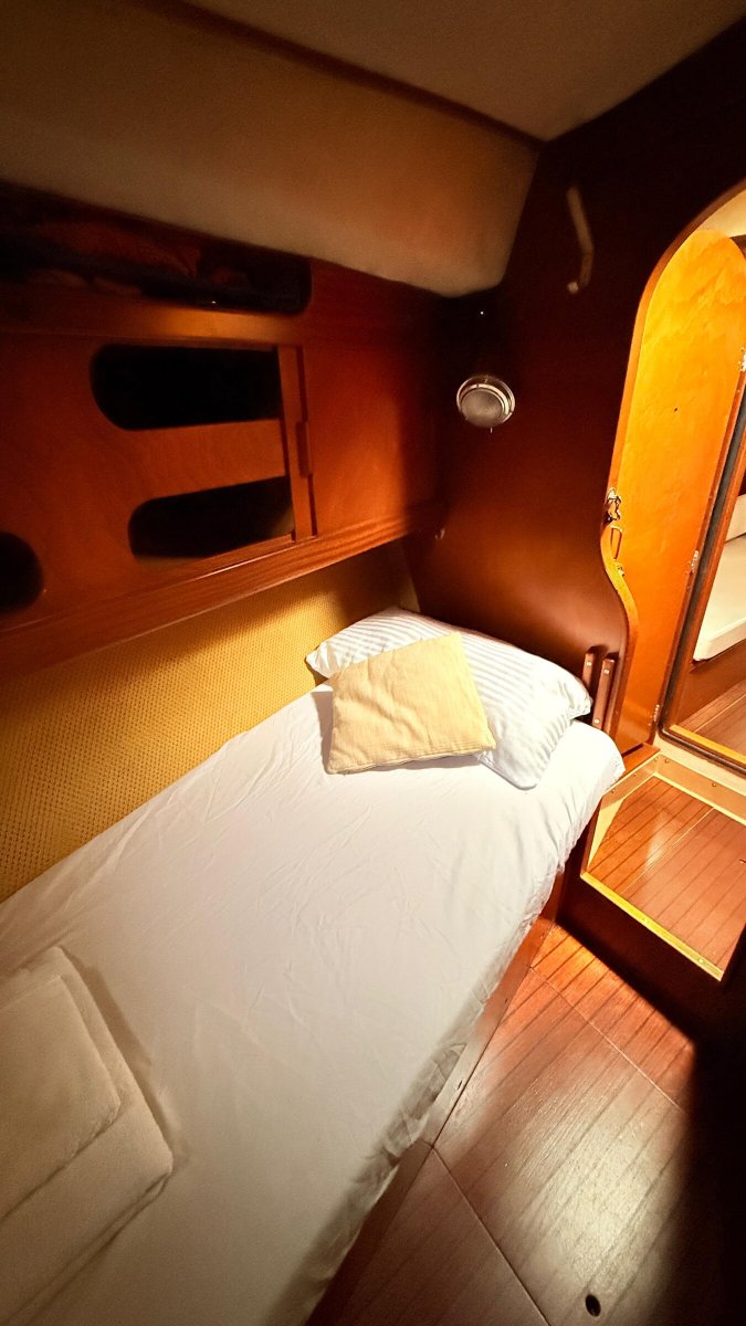 Sailboat - Amel - 8 people