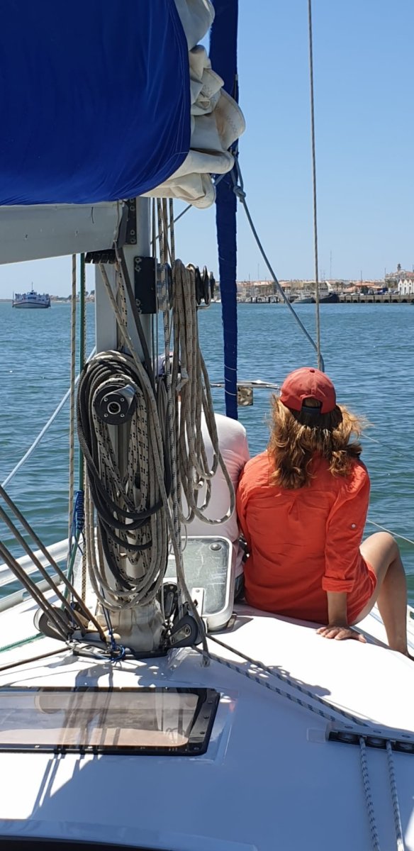 Aventuras en velero a lo largo de la costa de Huelva