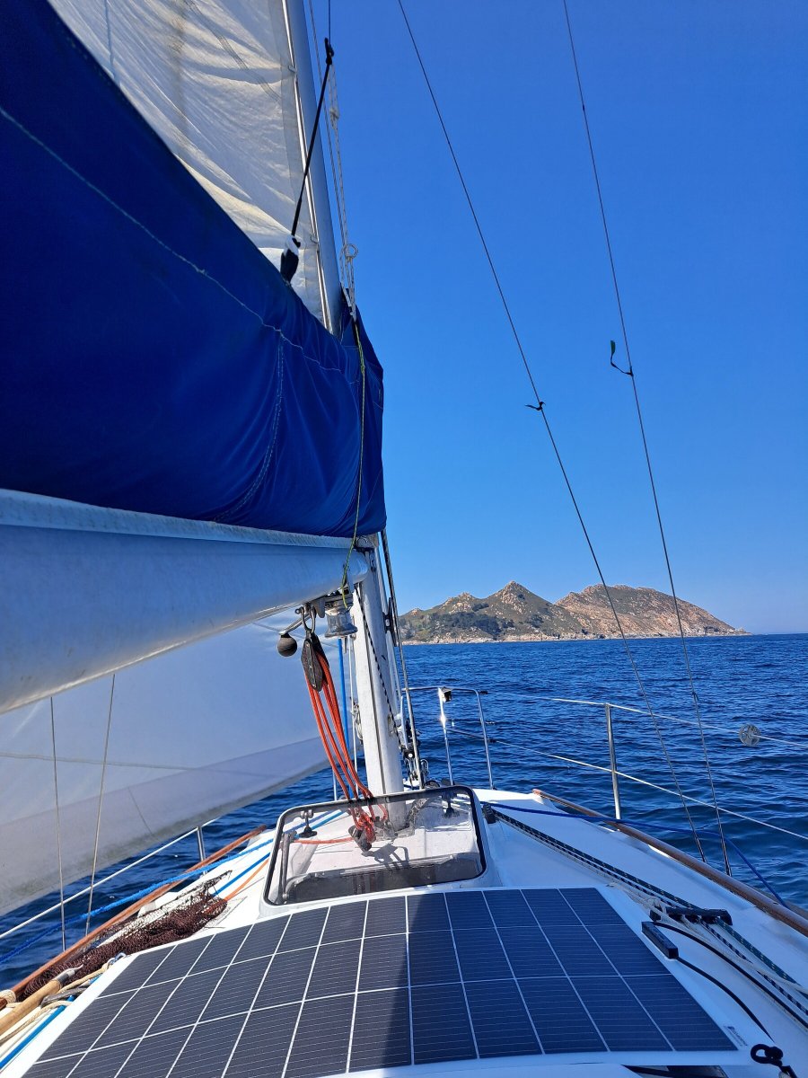 Navega por las aguas de la Ría de Vigo