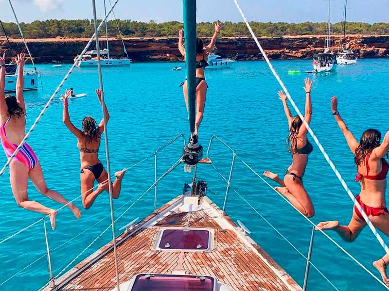 Attrezzatura da vela su uno yacht