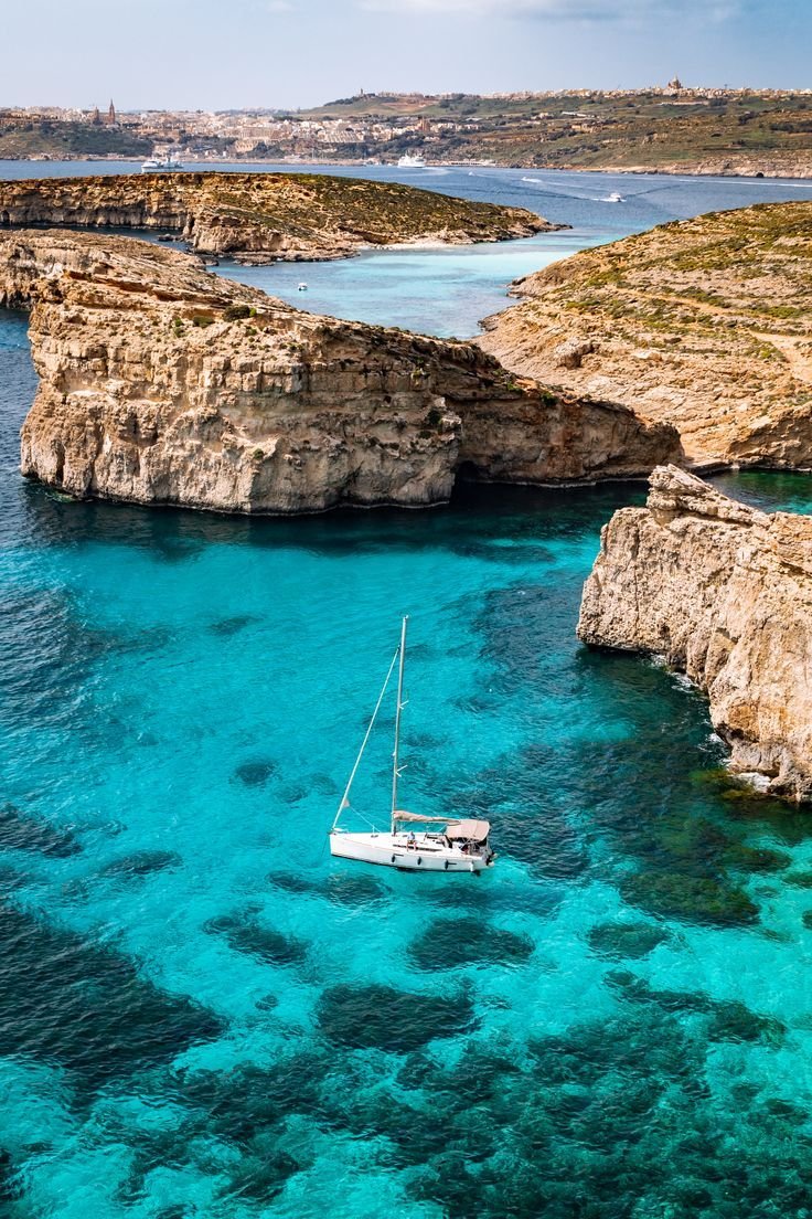 Crucero desde Malta hacia Sicilia y Cerdeña.